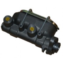 Master cylinder for power brakes